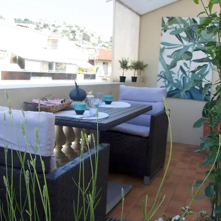 Lovely, Quiet 1 Bedroom With A Balcony 公寓 *
